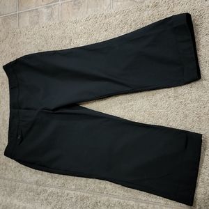New York & Company Stretch Black Crop Pants Size 8